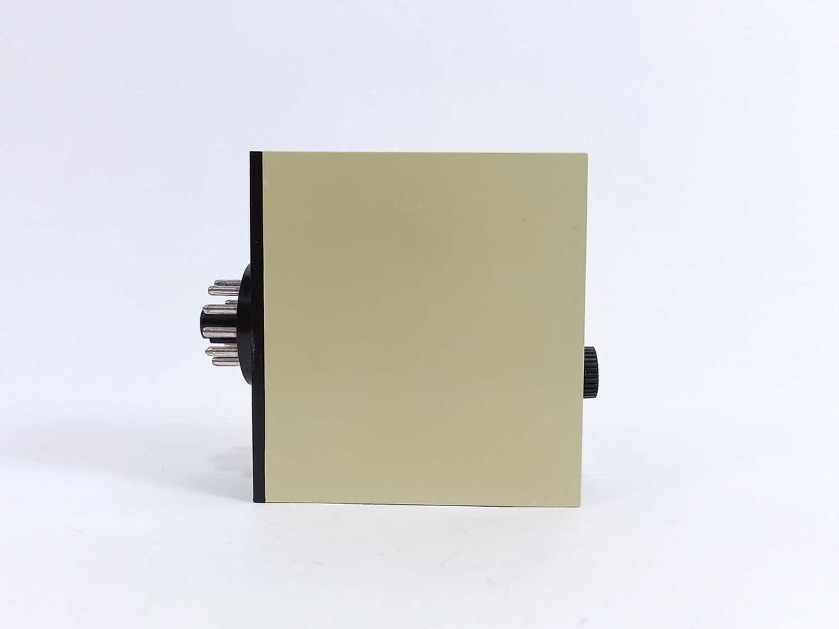 Electromatic SJ 105 220 DC-Current Level Relay Internal Shunt, 220Vac