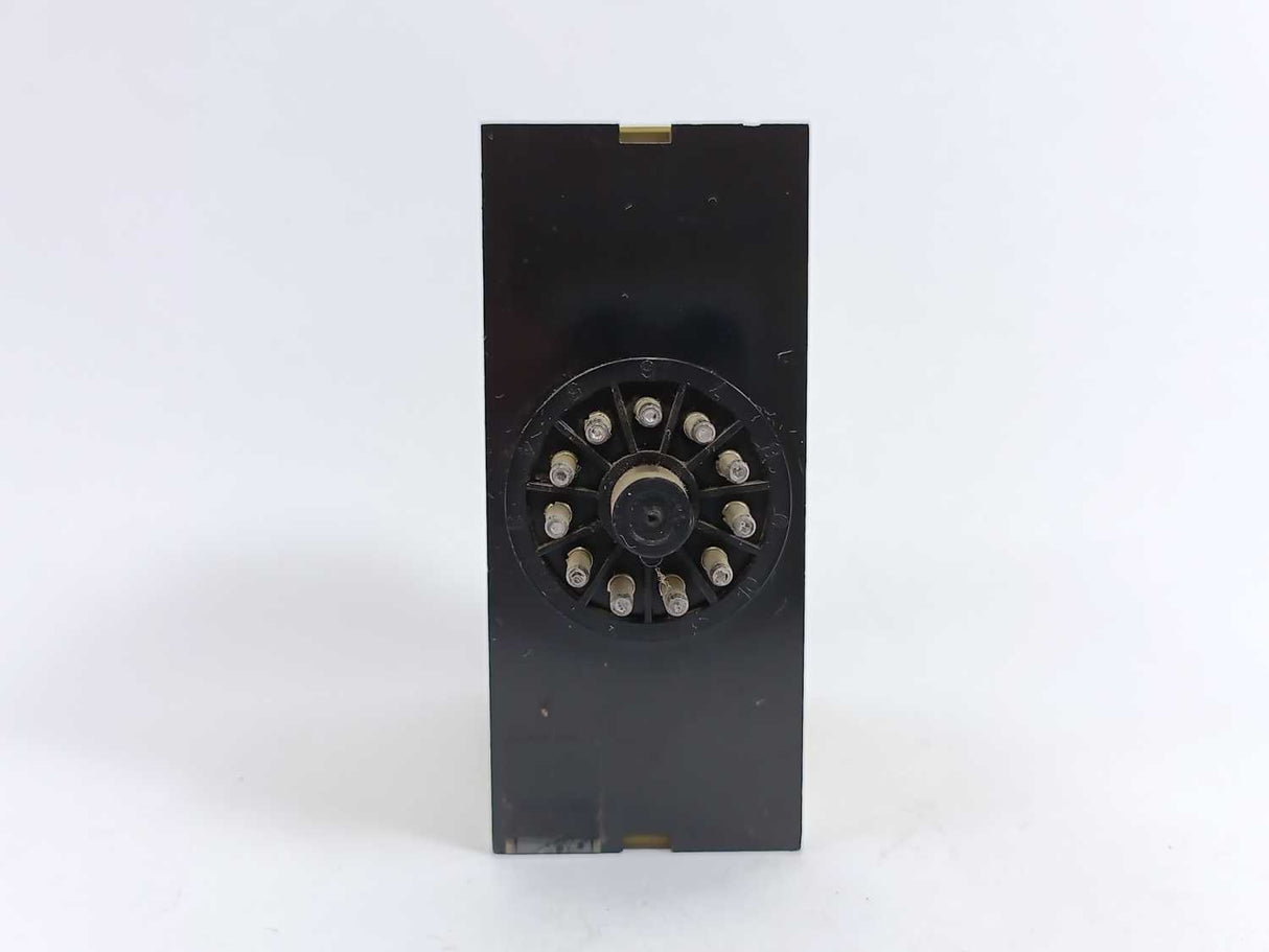 Electromatic SA 205 220 S-System Delay On Operate Timer 3-600 sec.