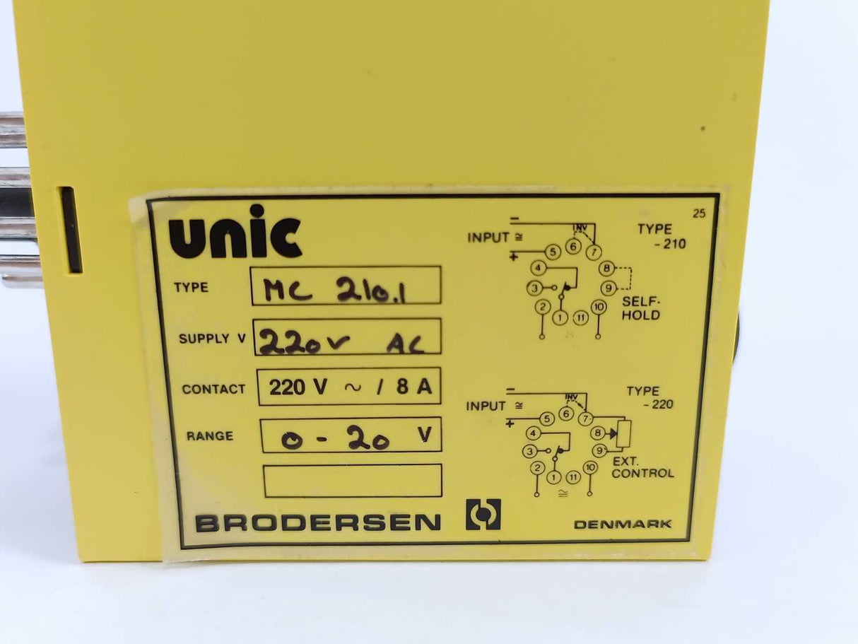 Unic MC-210 Voltage Relay