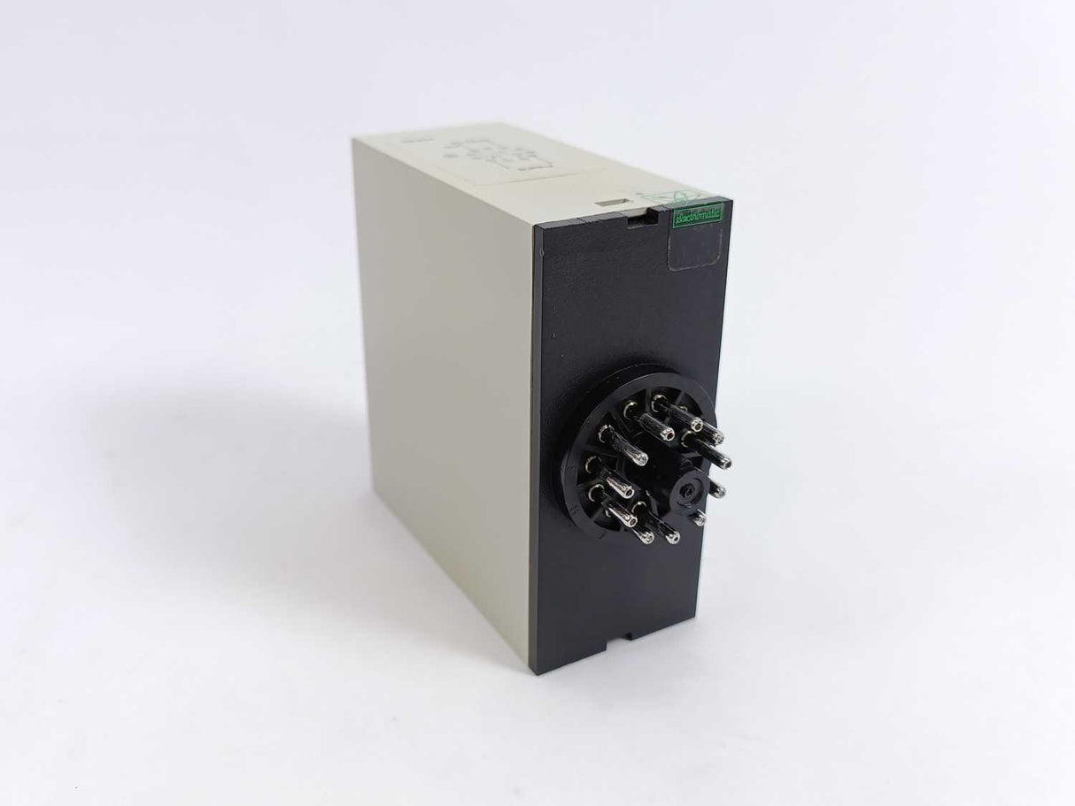 Electromatic SB 245 220 Interval On Operate. 8-180 min.