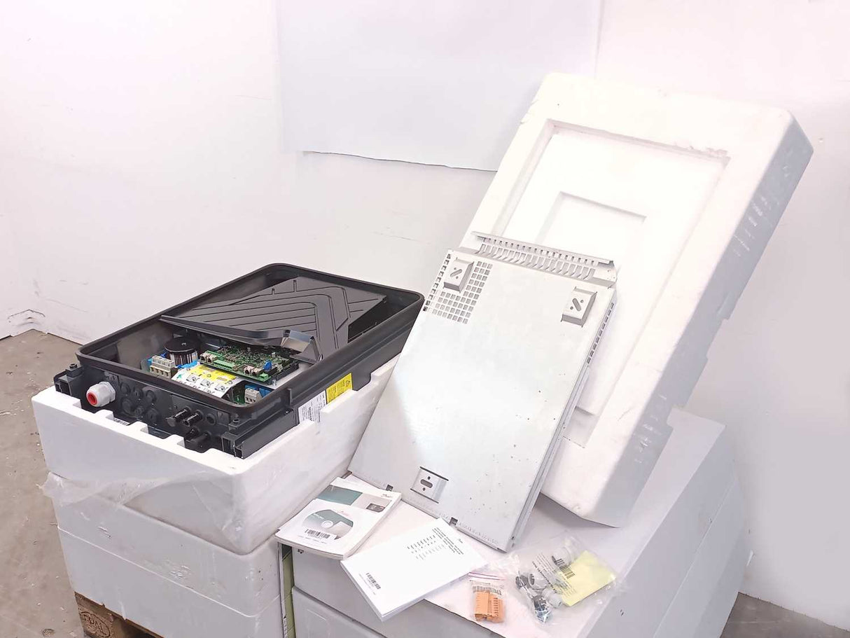 Danfoss 139F0014 Triple Lynx Pro+ 10K Solar Inverter