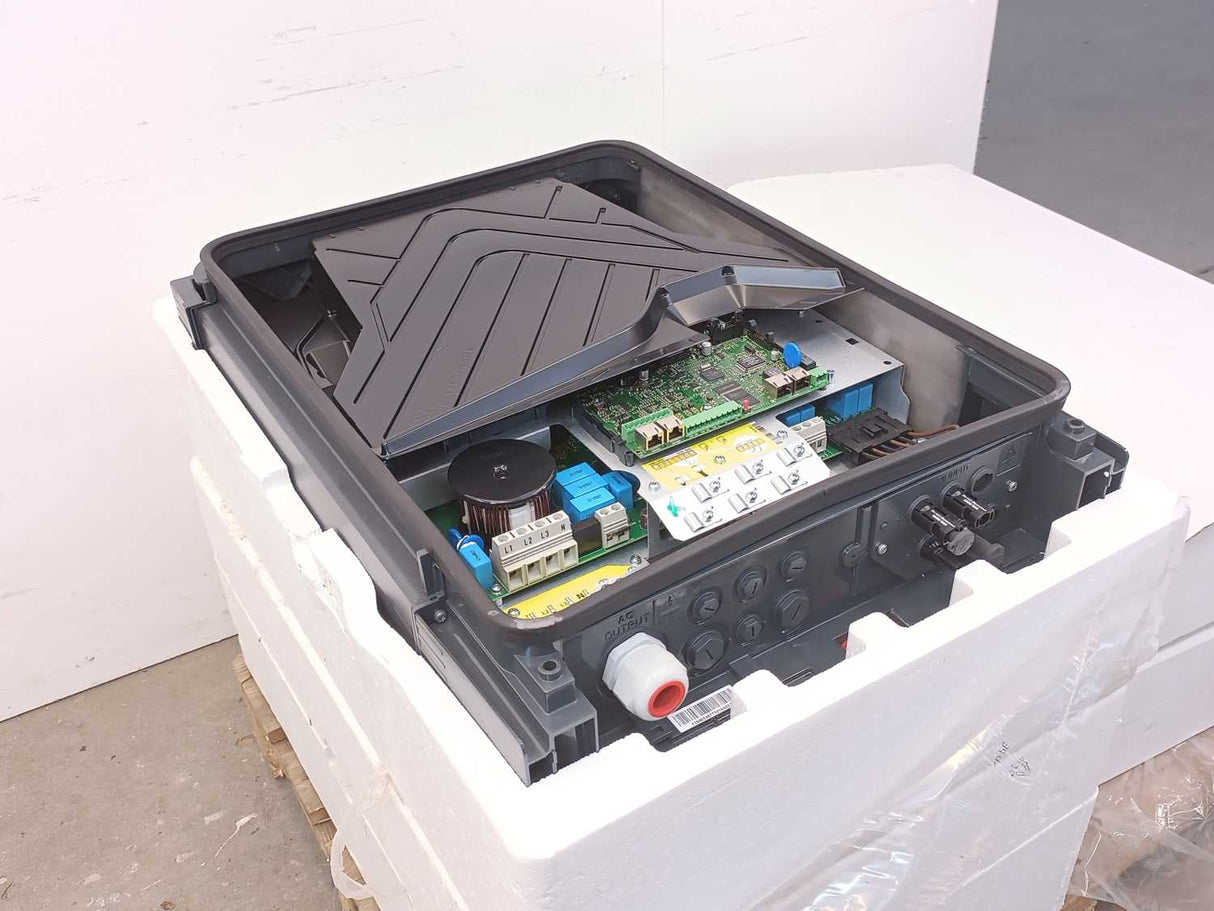 Danfoss 139F0014 Triple Lynx Pro+ 10K Solar Inverter