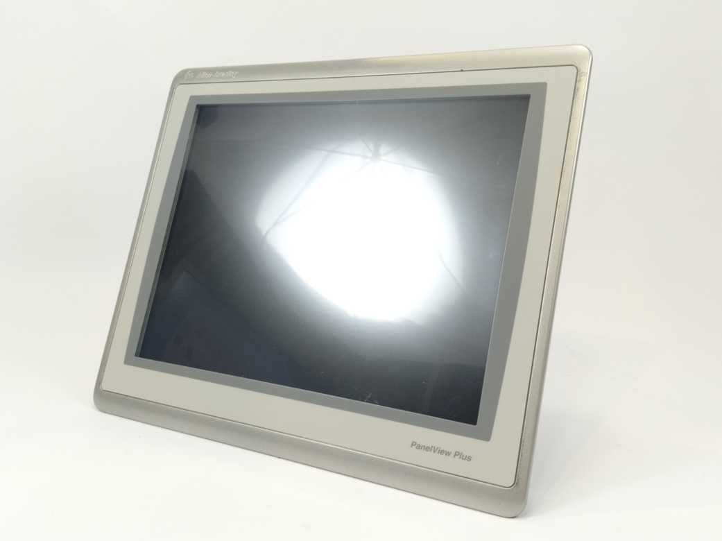 AB 2711P-T15C22D9P Ser B PanelView Plus 7