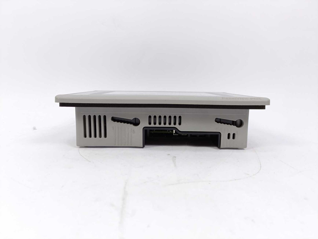 AB 2711P-T7C21D8S Ser. B PanelView Plus 7