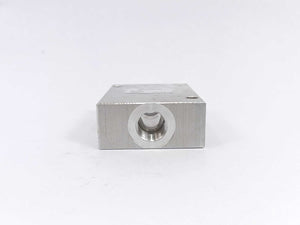 IH B7498 Hydraulic Valve Block