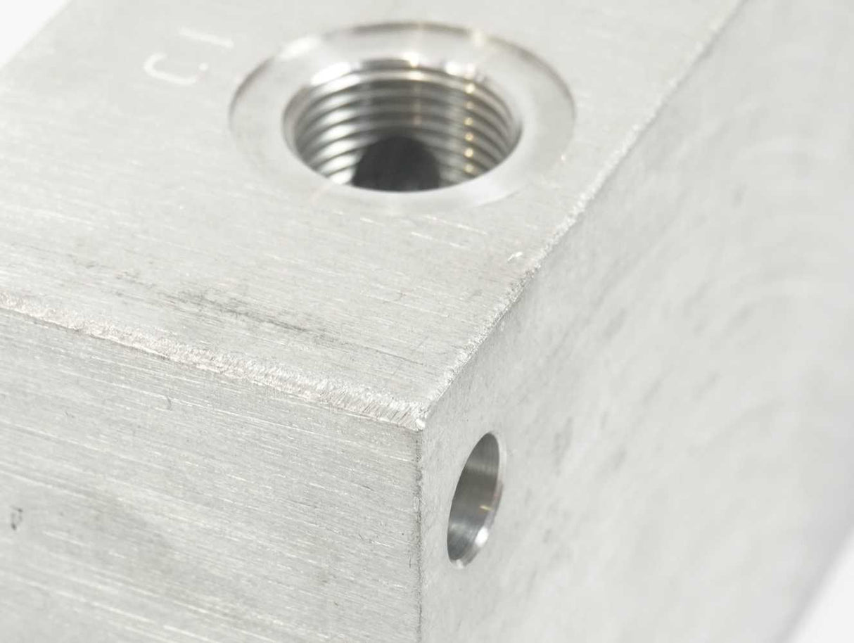 Sun Hydraulics T-162A T-162A Aluminum Line-Mount Hydraulic Manifold Block