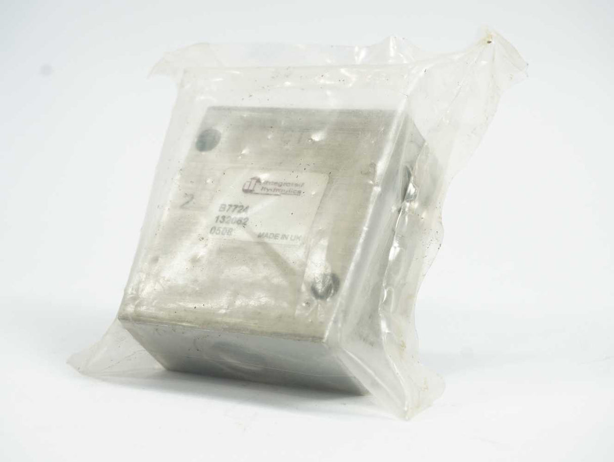 Integrated Hydraulics B7724 Hydraulic Valve Block / Manifold