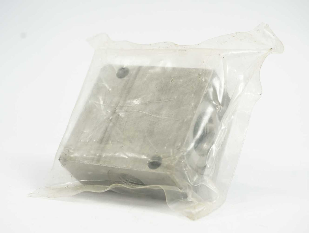 Integrated Hydraulics B7724 Hydraulic Valve Block / Manifold