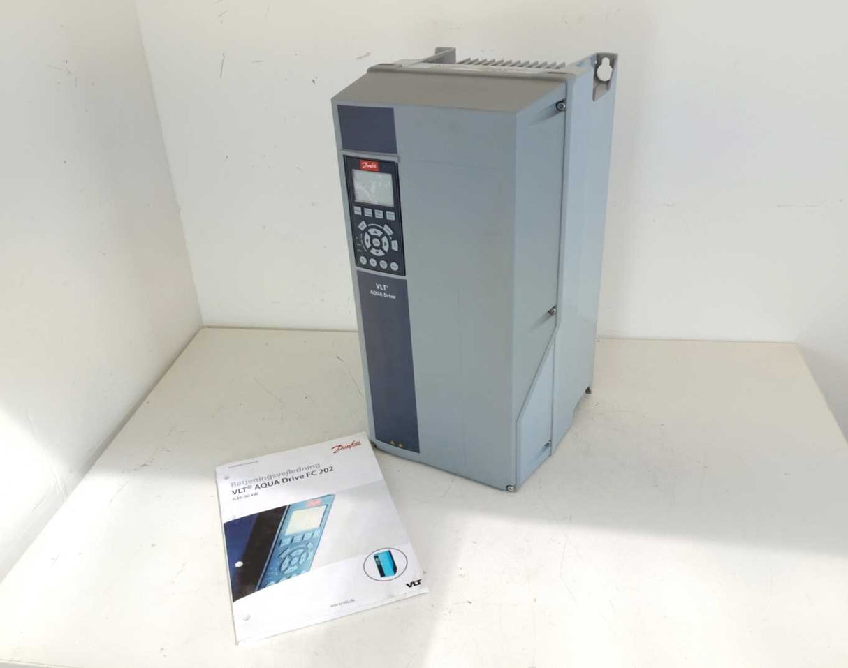 Danfoss 131F0850 Frequency converter, FC-202P11KT4E66H1XGX  11 KW / 15 HP
