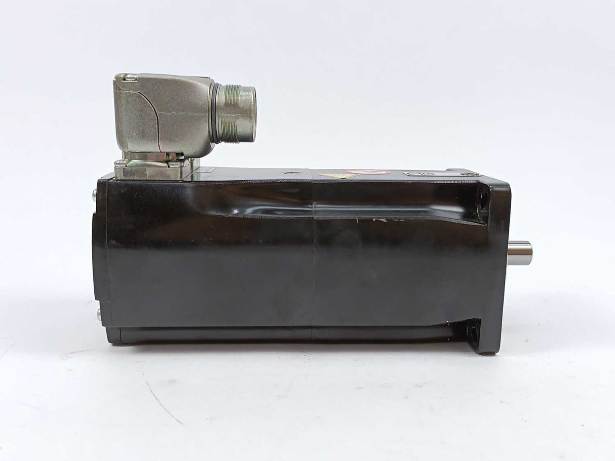 Schneider Electric BMH0701T06F2A Lexium BMH 3-phase Servo Motor