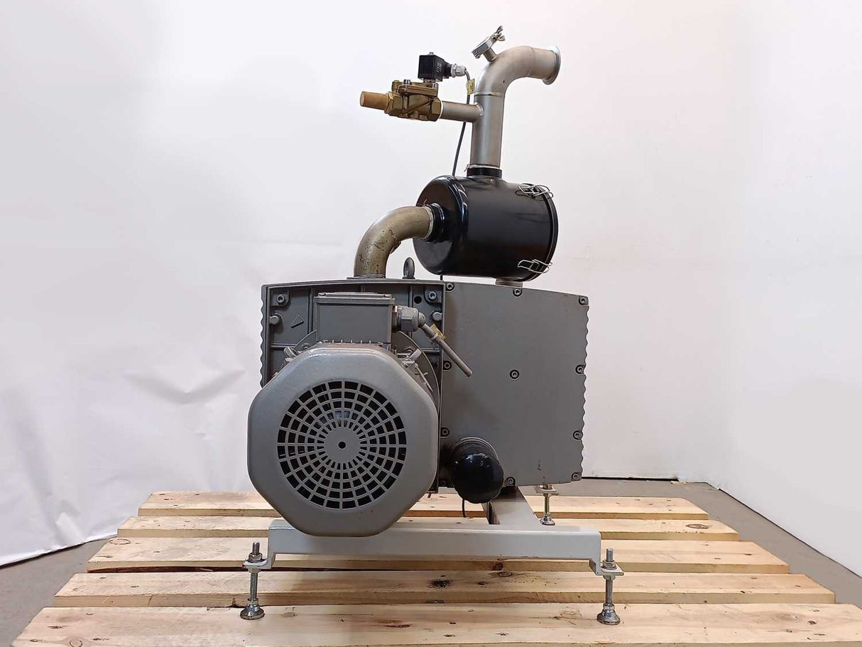Becker U5.200 Rotary Vane Vacuum Pump