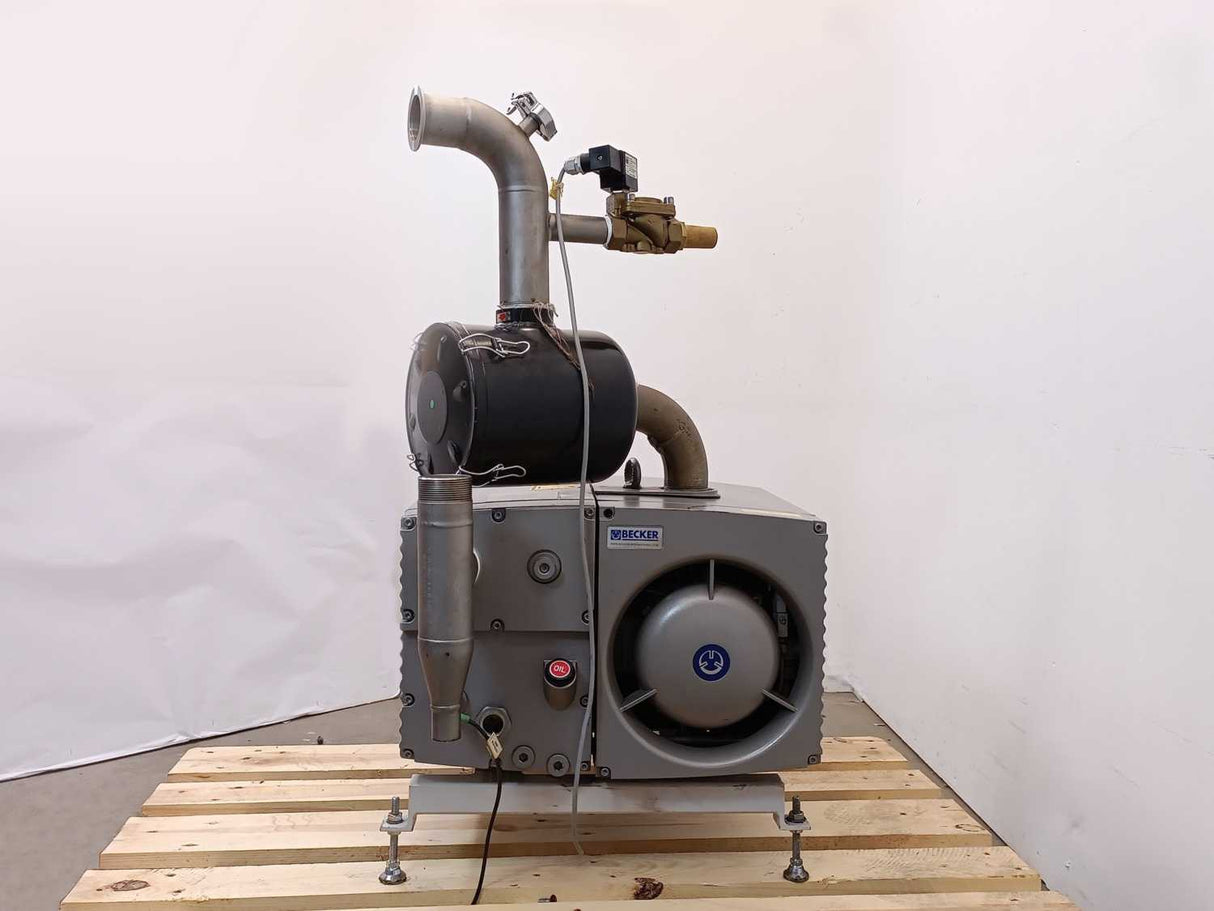 Becker U5.200 Rotary Vane Vacuum Pump