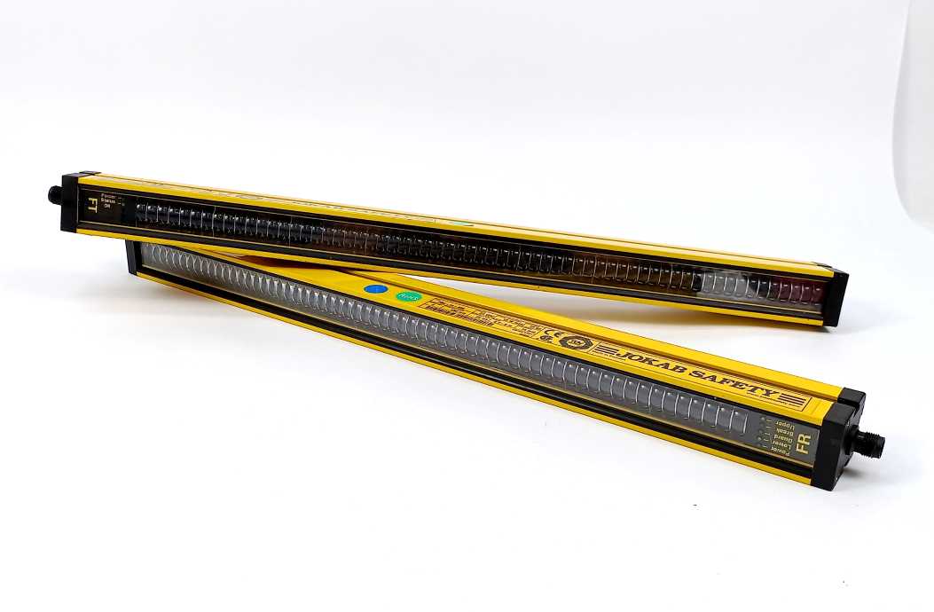 Jokab Safety FT4-14-450 w/ FR4-14-450 Light Curtain Transmitter & Receiver