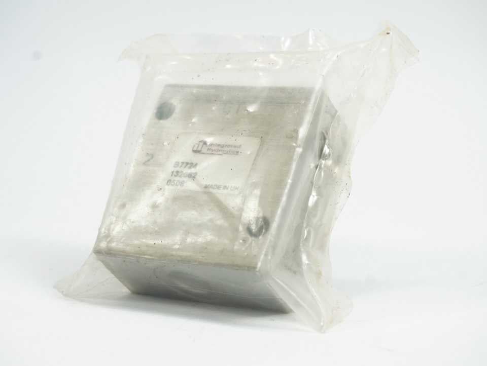 Integrated Hydraulics B7724 Hydraulic Valve Block / Manifold