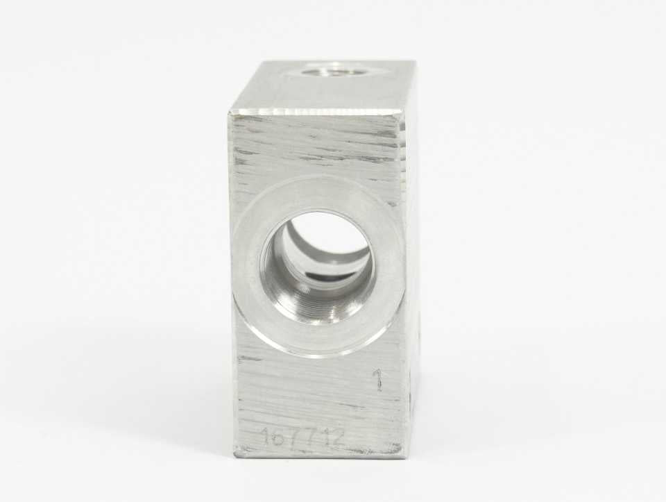 Integrated Hydraulics B8533 Hydraulic Line-Mounting Cartridge Valve Block
