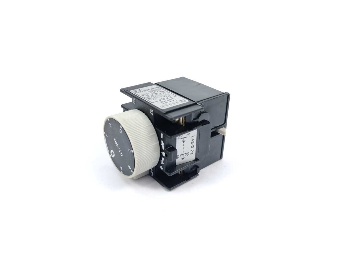 TELEMECANIQUE LA3-D22 0,1 a, 30s, Time Delay Relay