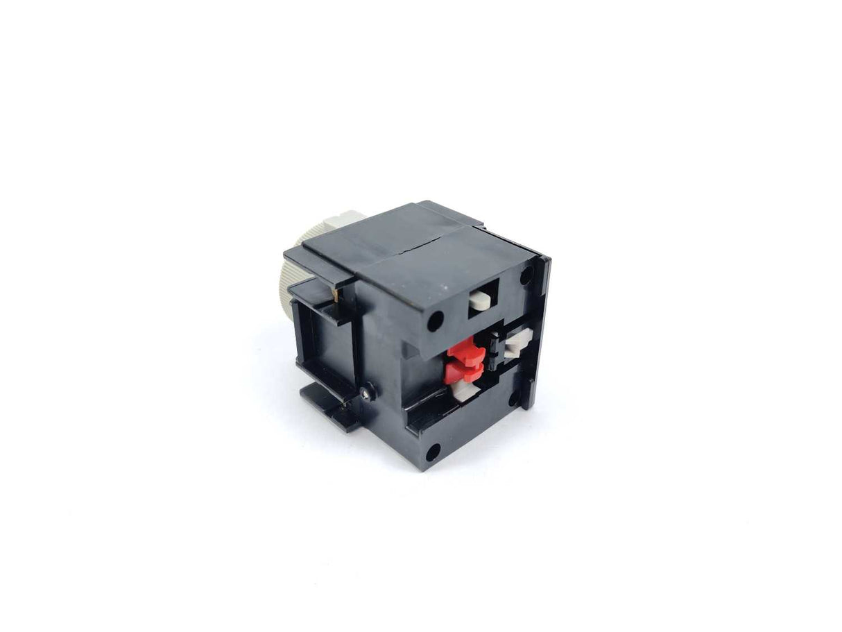 TELEMECANIQUE LA3-D22 0,1 a, 30s, Time Delay Relay