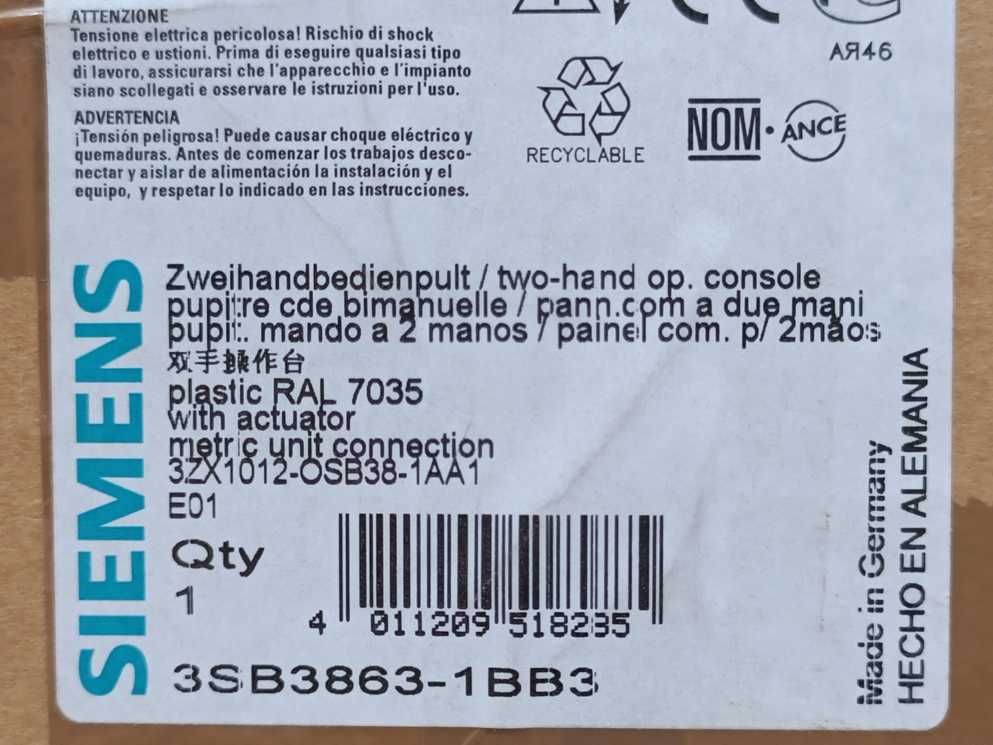 Siemens 3SB3863-1BB3 TWO-HAND OPERATOR PANEL