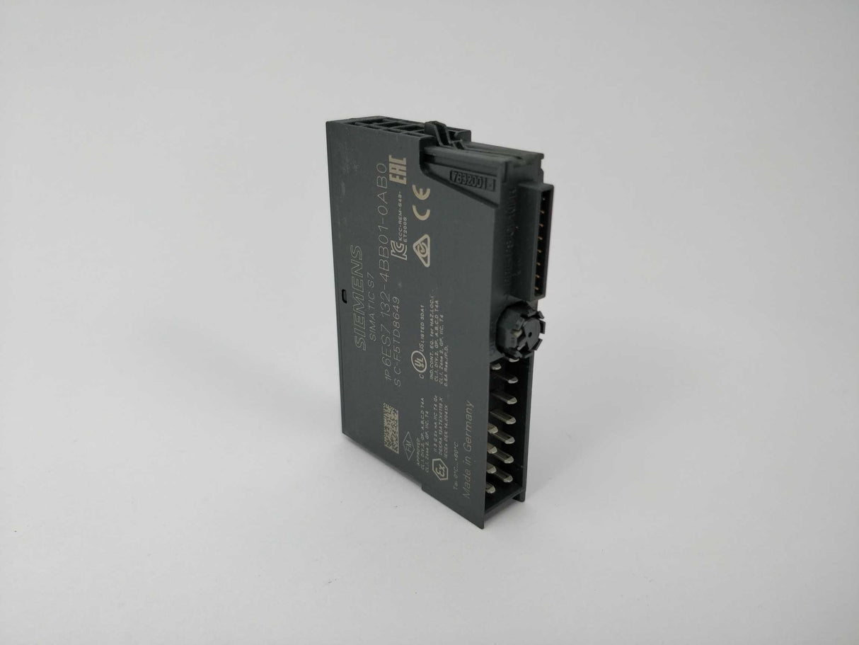 Siemens 6ES7 132-4BB01-0AB0 Digital Output Module Pack of 5 Pieces