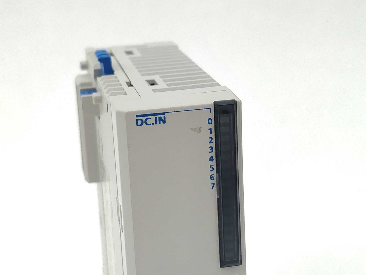 Idec FC4A-N08B1 MicroSmart Digital I/O Module