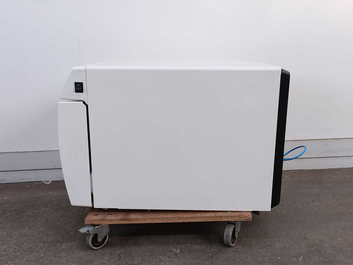 TECNO-GAZ ONYX 7.0 AB012ZXZ, Integrated sterilisation system