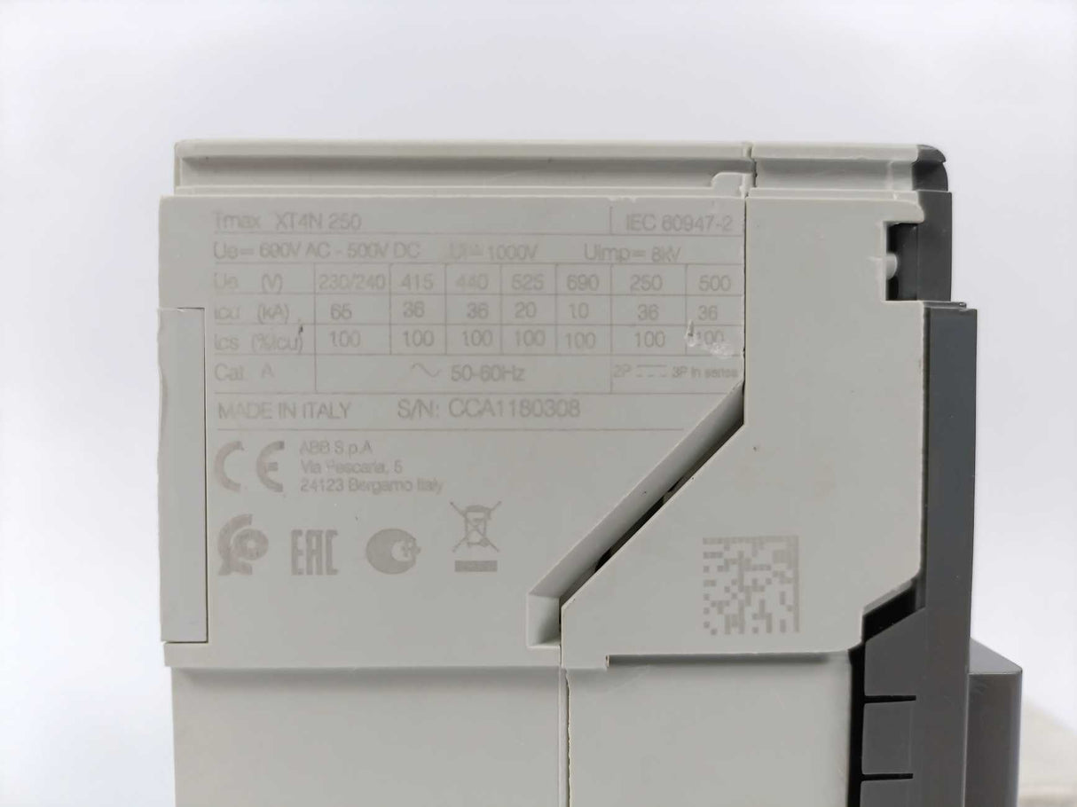 ABB 1SDA068178R1 XT4N 250 BREAKING PART 4p F F