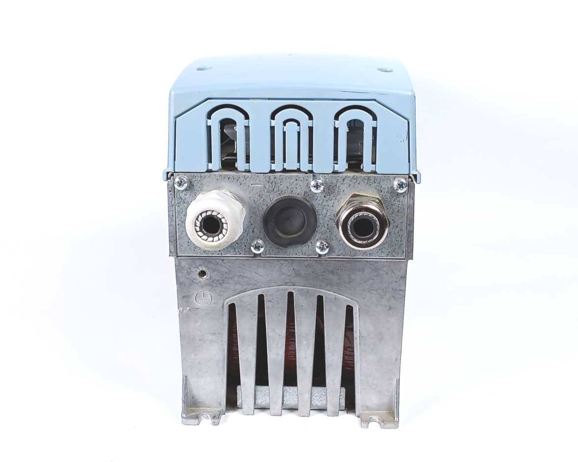 Vacon NXL00165C2H1SSS0000 Power Conversion Equipment
