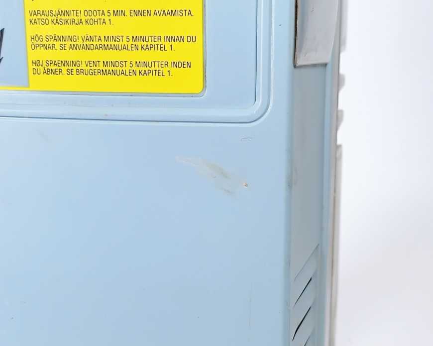 Vacon NXL00165C2H1SSS0000 Power Conversion Equipment