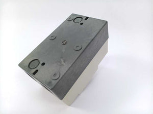 Lauritz Knudsen 10 22 033 494 Thermoplastic Enclosure for Motorstarter HV4 IP 54