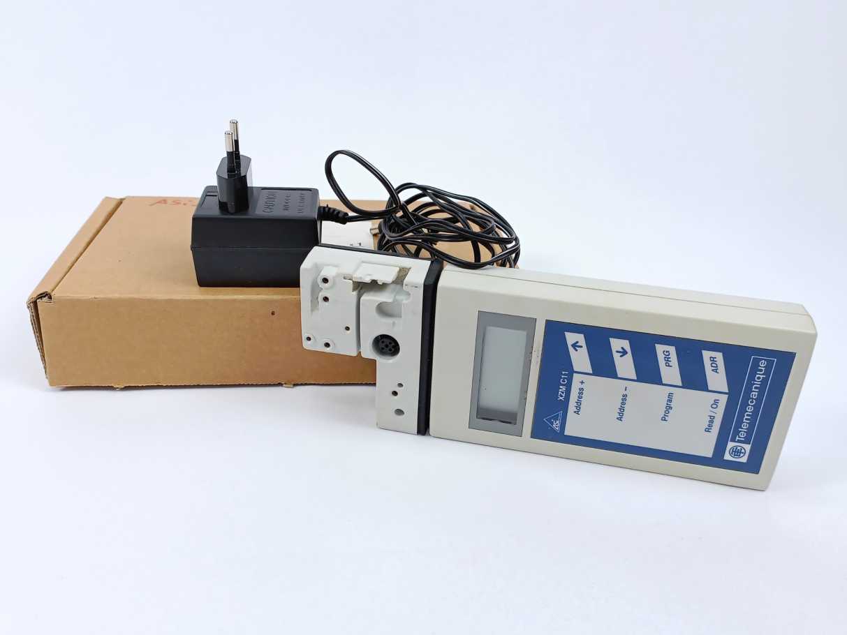 TELEMECANIQUE XZM C11 Handheld Addressing Terminal