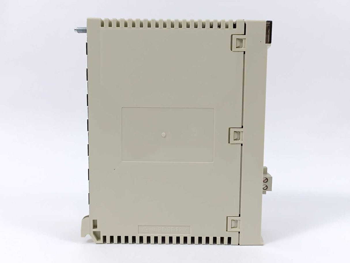 Schneider Electric TSXASY800 Analog Output Module Non Insulated