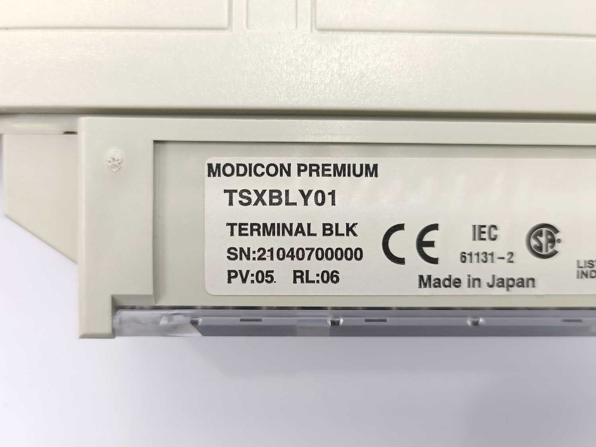 Schneider Electric TSXDSY16T2 Discrete Output Module w/ TSXBLY01 Terminal Block