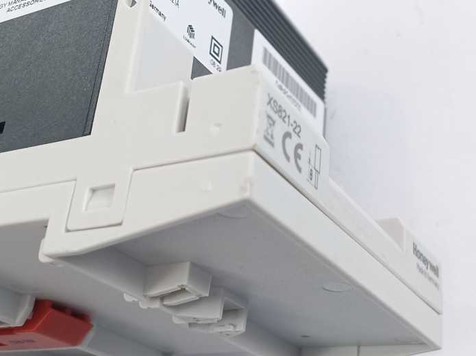 Honeywell XFL821A Binary Input Module