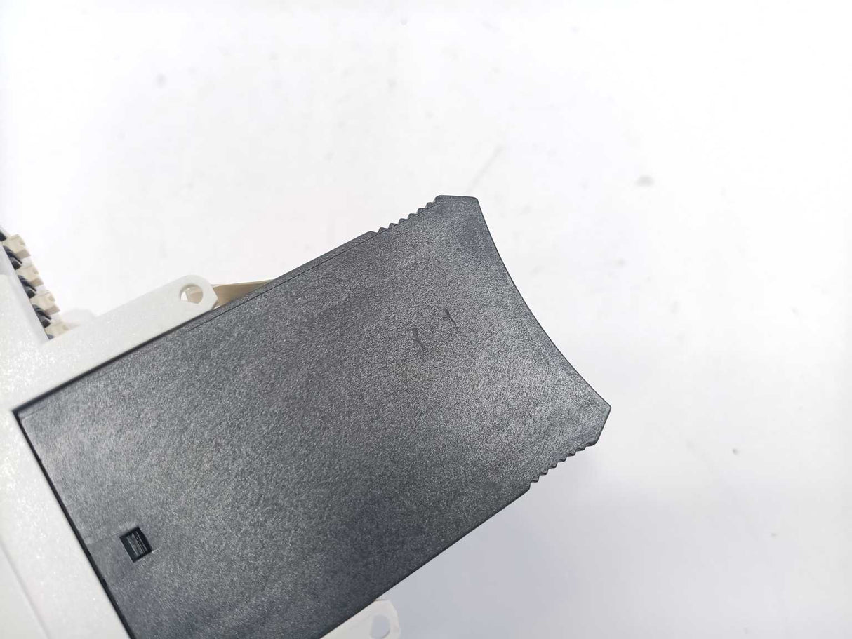 Honeywell XFL823A Binary Input Module