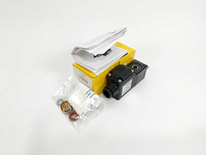 Parker 495905C2 LUCIFER Solenoid Coil w. 221G6136 Valve