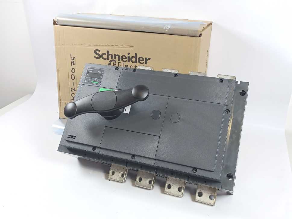Schneider Electric 31331 INS800 4P 800 A-Switch Disconnector