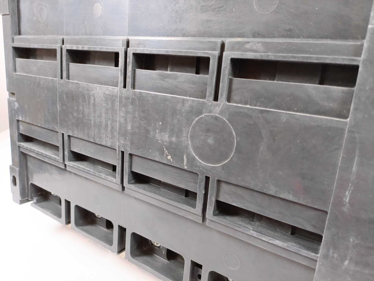 Schneider Electric 31331 INS800 4P 800 A-Switch Disconnector