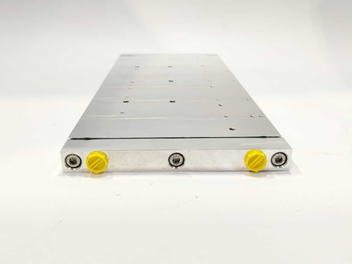 DAU Components W-324720 KW Series IGBT and High Power Resistor Liquid Cooling