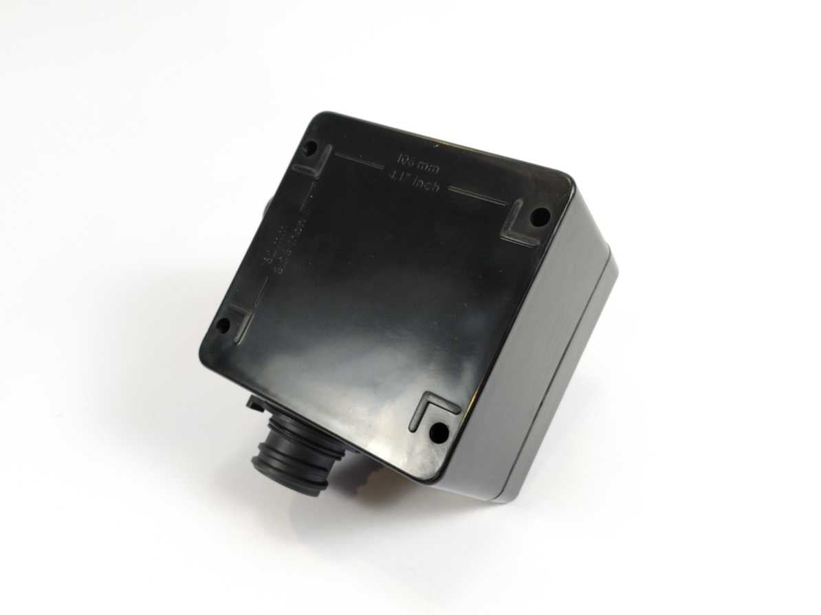 nVent JBS-100-E Raychem Single Entry Power Connection & Junction Box