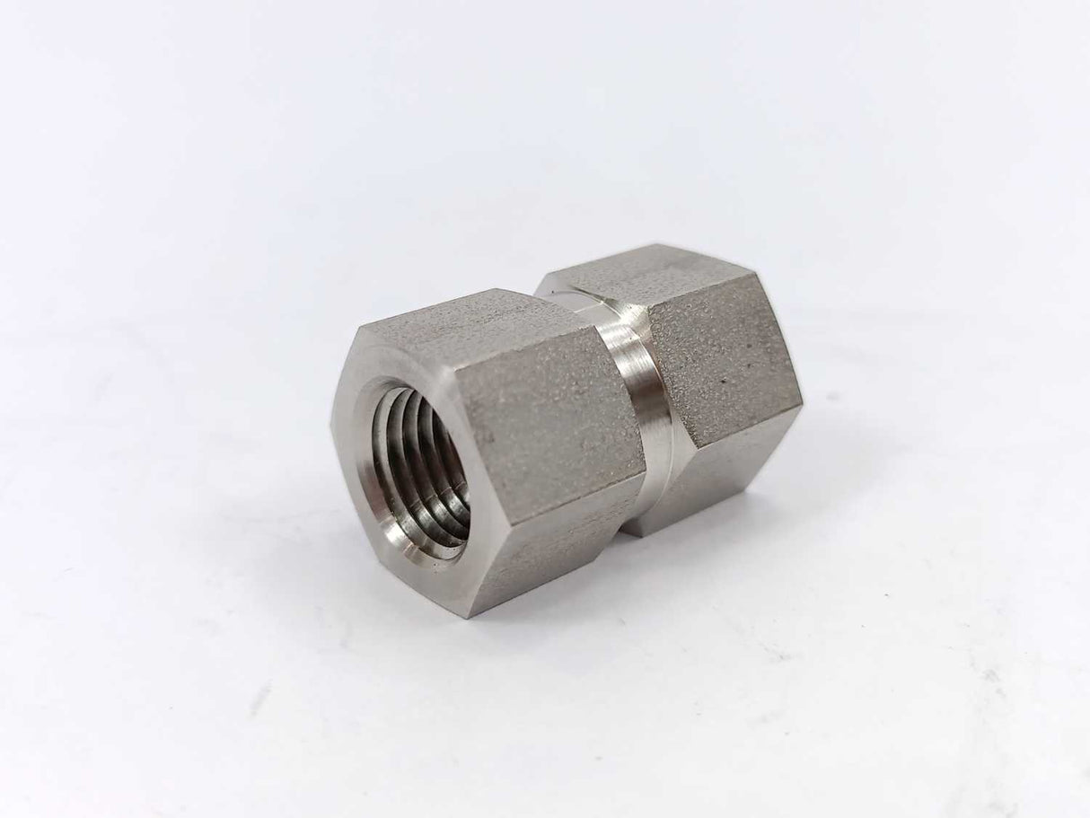 Swagelok SS-4-HCG HEX Coupling 1/4 in. Female NPT 18 pcs.