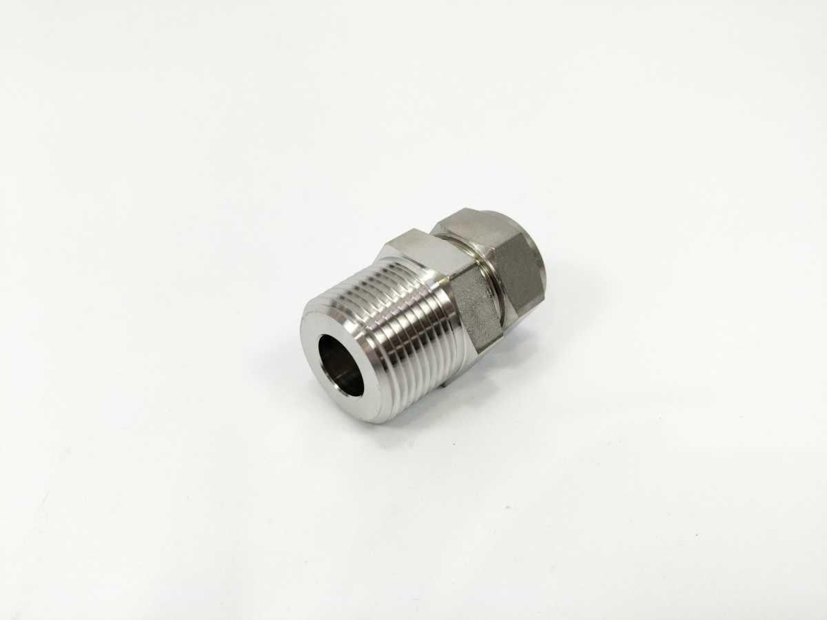 Swagelok SS-20M0-1-16 Male Connector 20mm Tube OD x1 in.