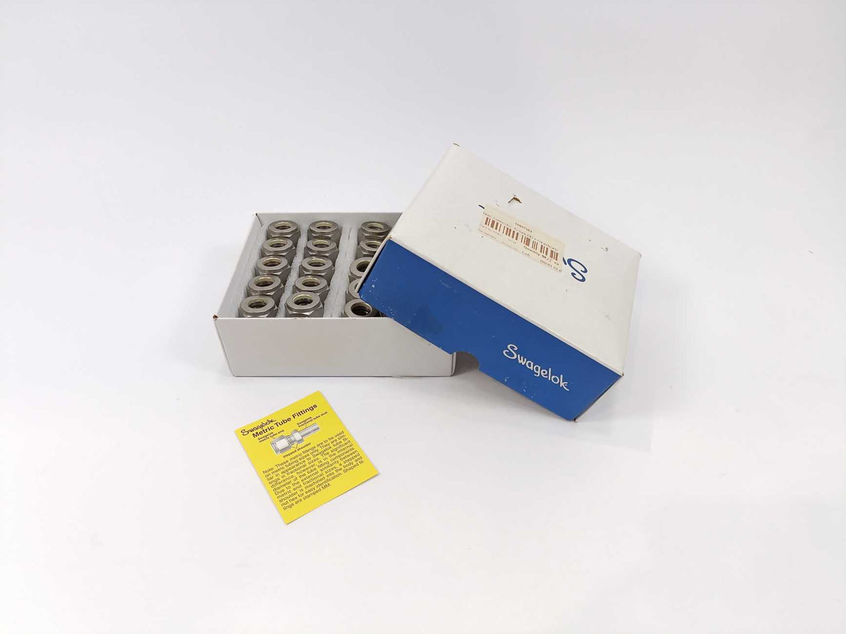 Swagelok SS-12M0-1-4RP Male Connector, 12mm OD x 1/4 in BSPP 15pcs.