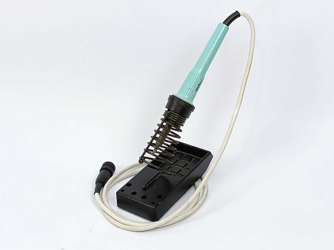 Weller WTCP-S Soldering Station w/ TCP-S tip & stand