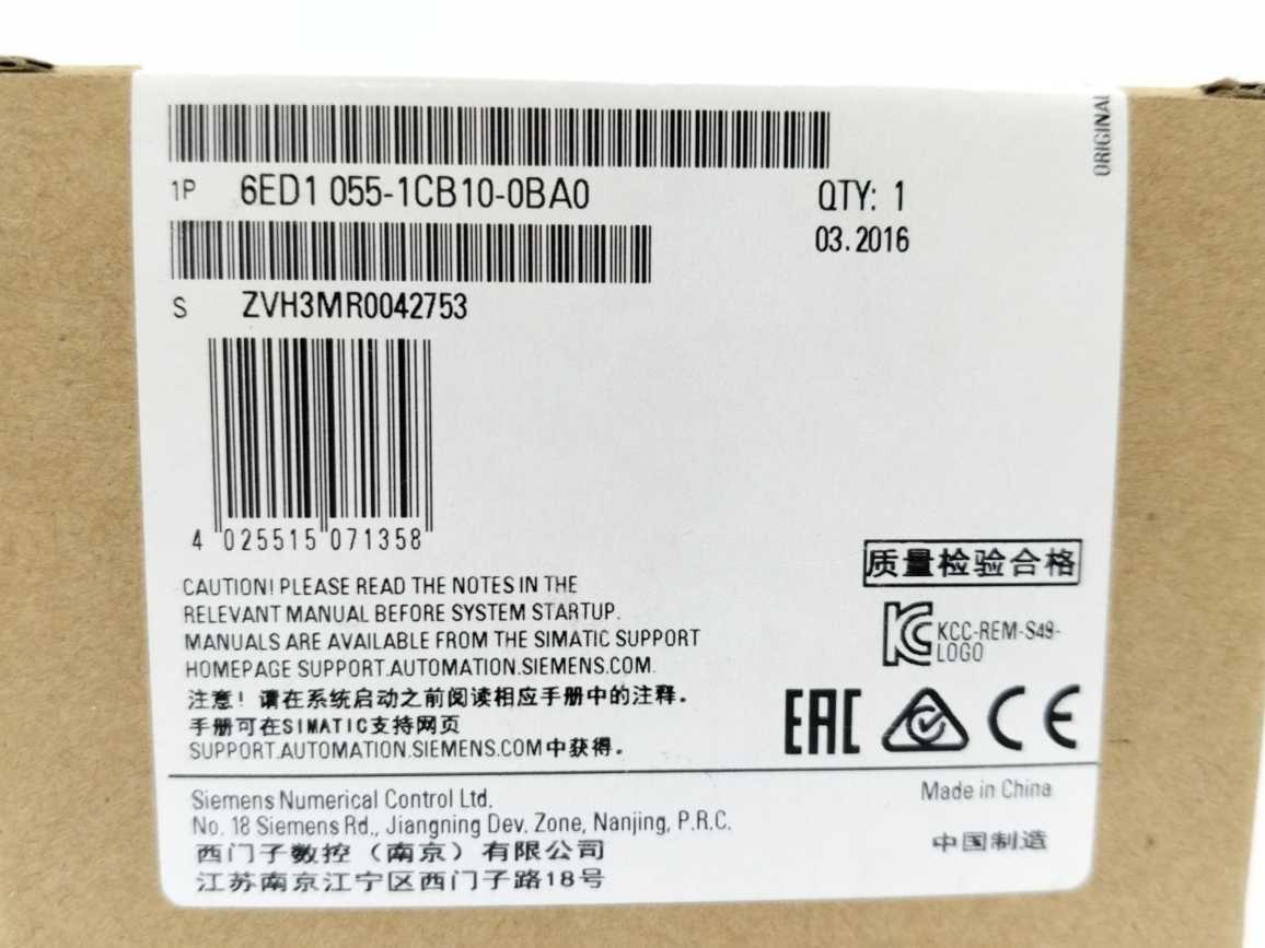 Siemens 6ED1055-1CB10-0BA0 Digital In/Output Module