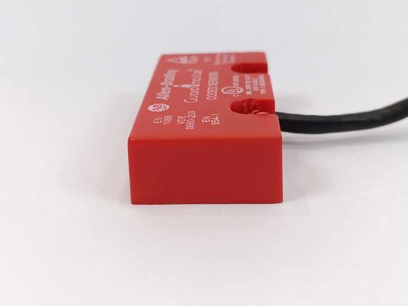 AB 440N-Z2NRS1A EN954-1 Coded Sensor IP67