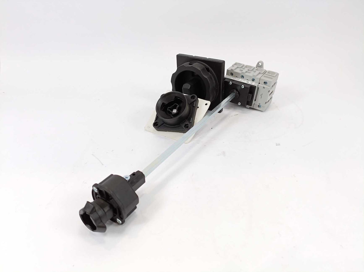 Siemens 3LD2514-1TL51 Switch Disconnector – 4-Pole, 63 A, IP65, Rotary Handle