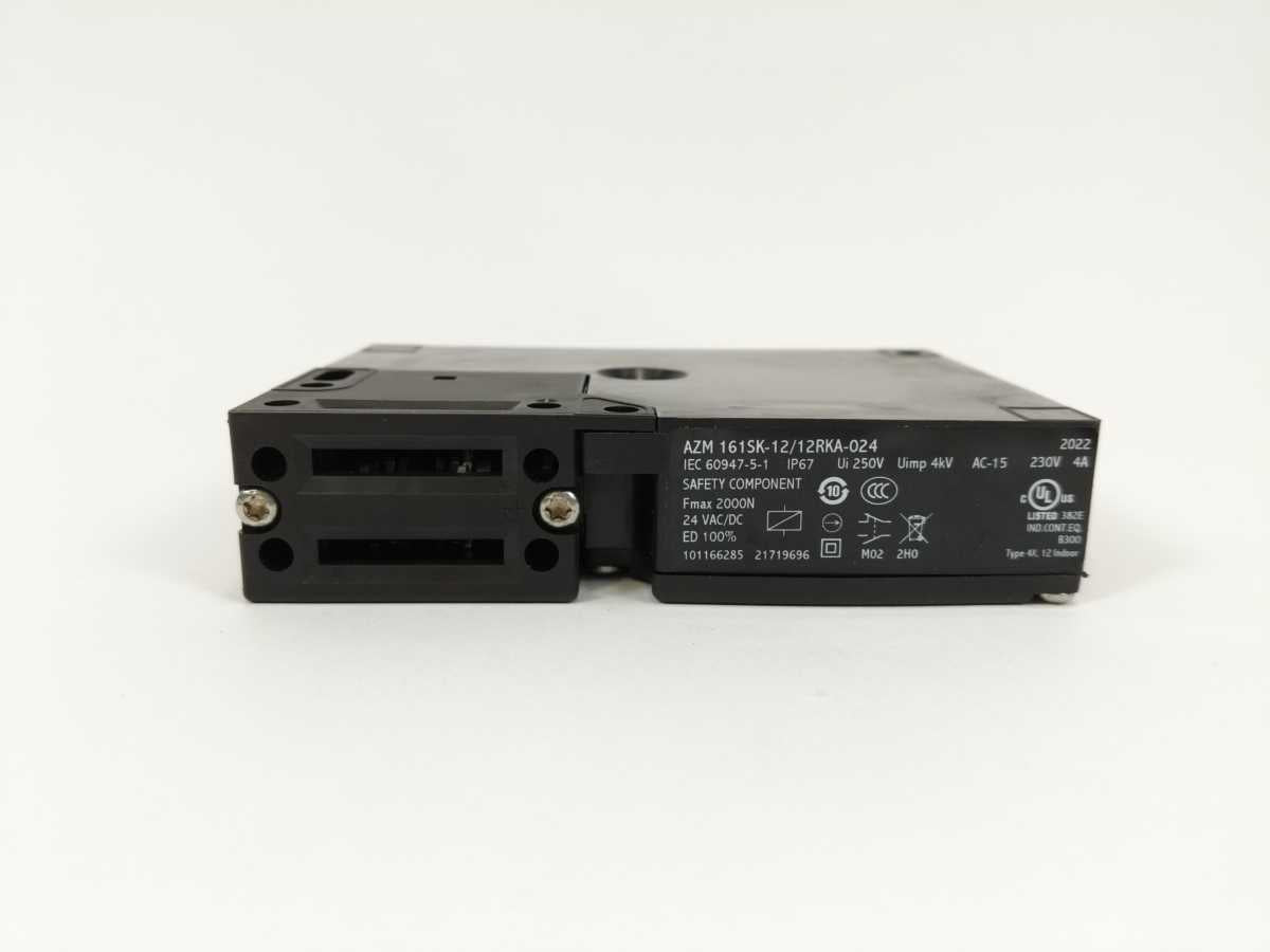 Schmersal AZM 161SK-12/12RKA-024 Safety Interlock Switch