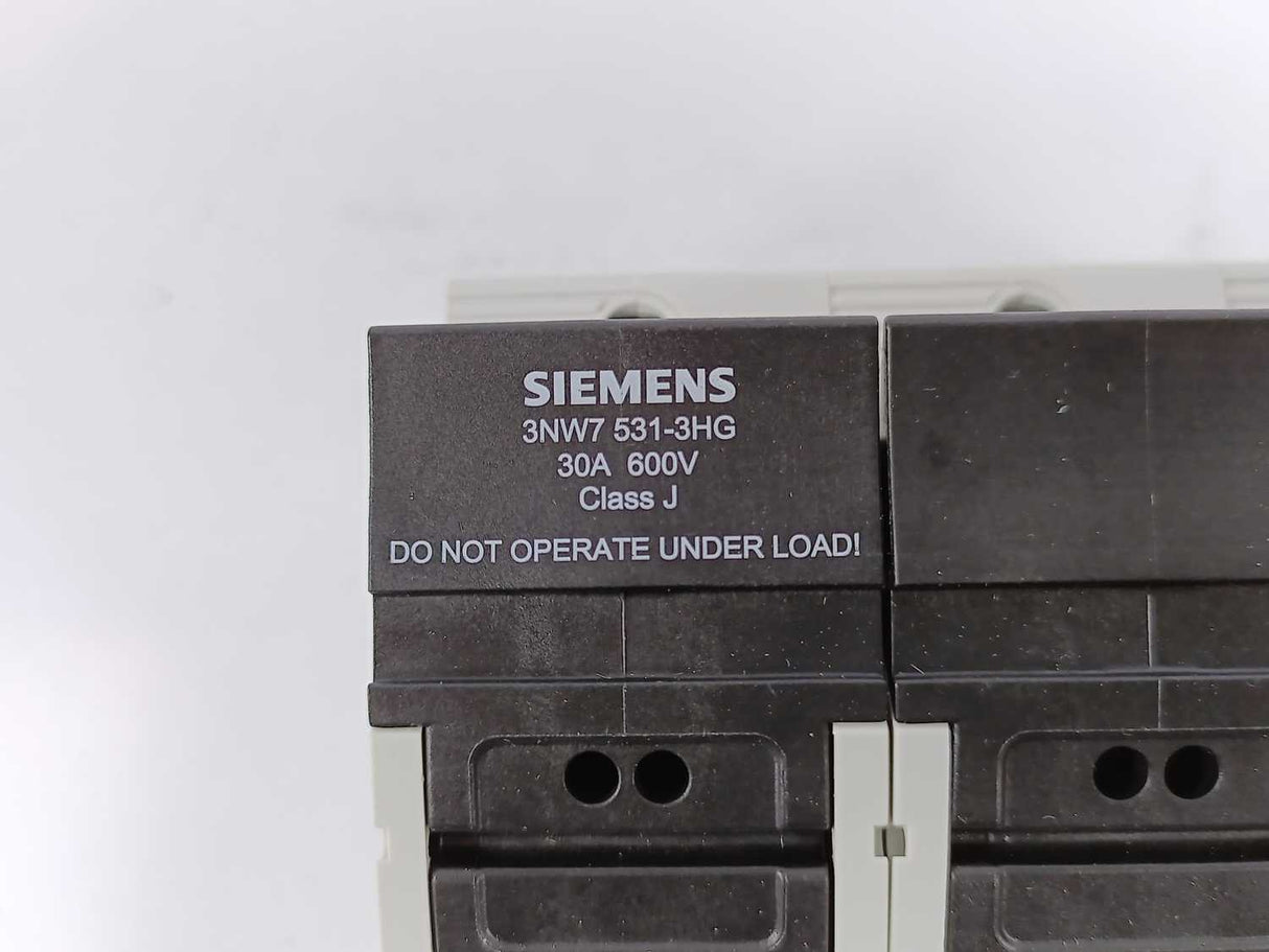 Siemens 3NW7 531-3HG Fuseholder 30A 600V, Batch of 2