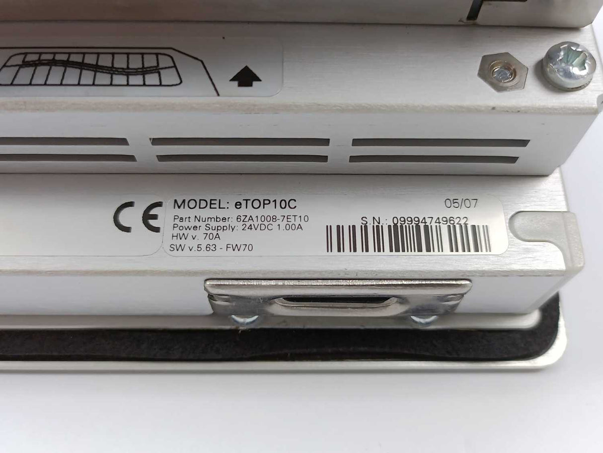 Uniop eTOP12-0050 Touchscreen Panel – 5.6” LCD, 24 V DC, IP65 Front