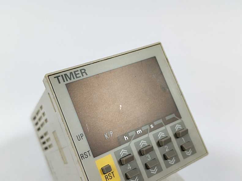 OMRON H5CL-A Timer